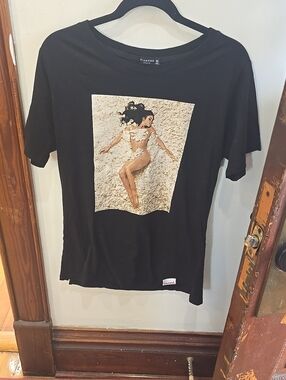 Diamond Supply Co. Black Short-Sleeve Tee with Beach Photo Graphic